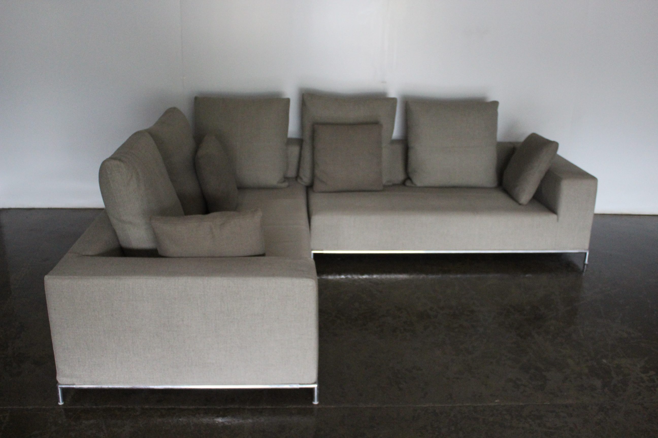 Impeccable B&B Italia "George" L-Shape Sectional Sofa In Mid-Grey Linen ...