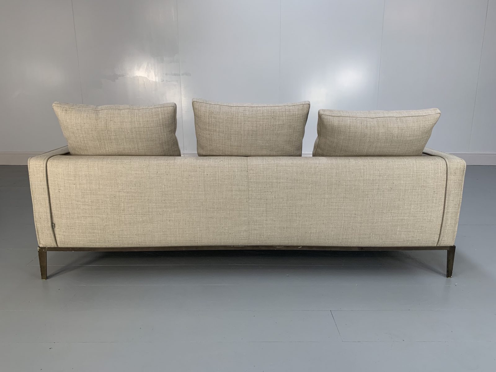 RRP £6000 - Superb B&B Italia "Simpliciter" 3-Seat Sofa In Neutral ...