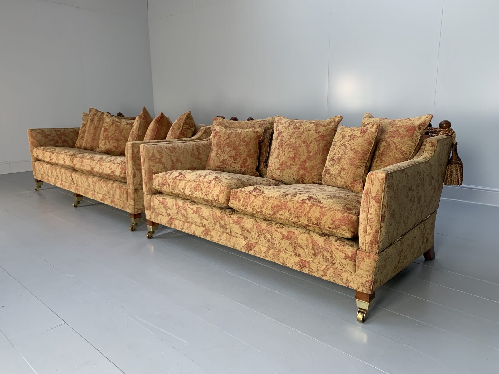 RRP £9,000 Pair of Duresta "Trafalgar" 2.5 & 3Seat Sofas In