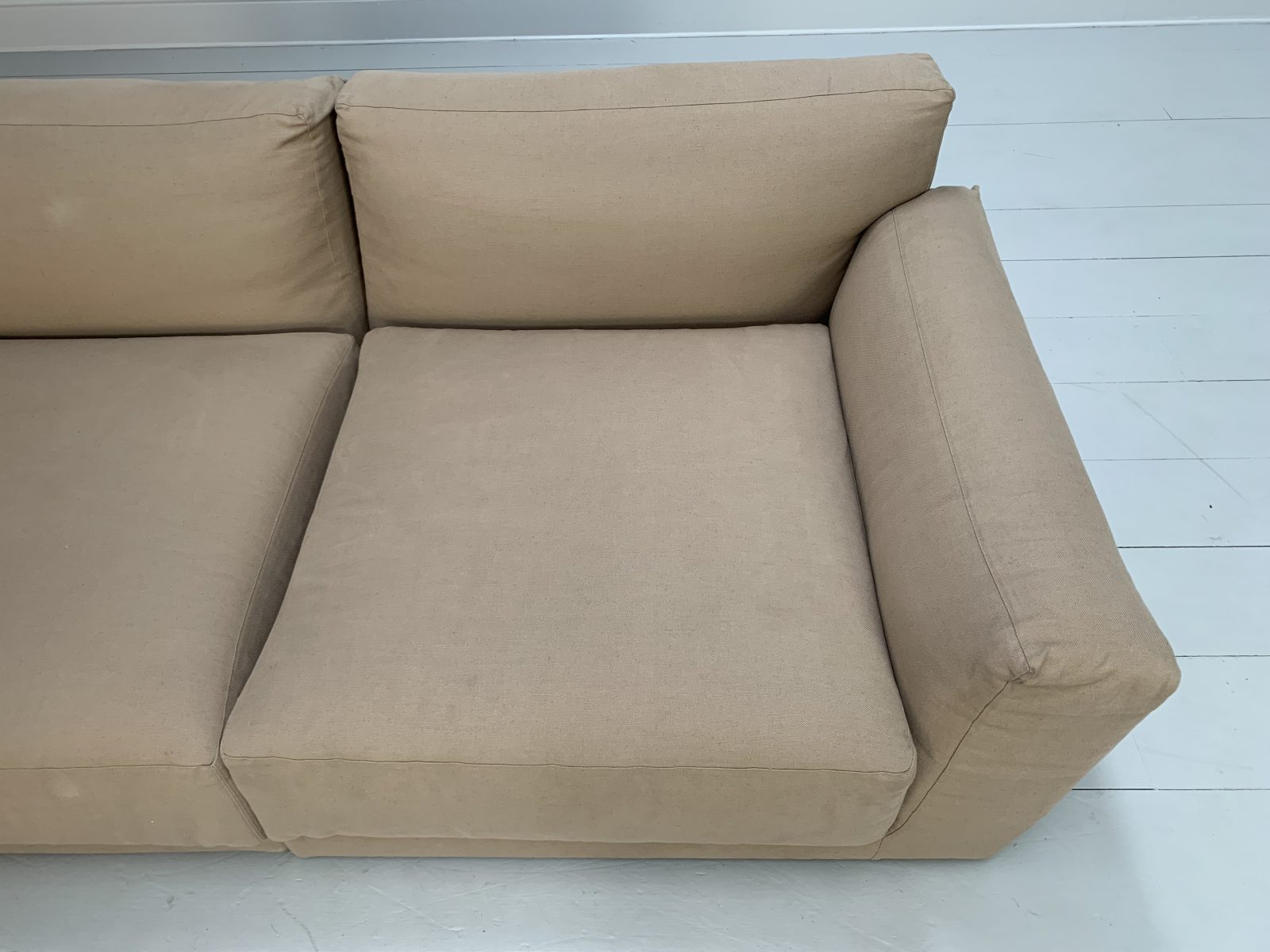 B&B Italia "Luis" 2-Seat Sofa - In "Ellade" Linen - RRP £7,000 - Lord ...